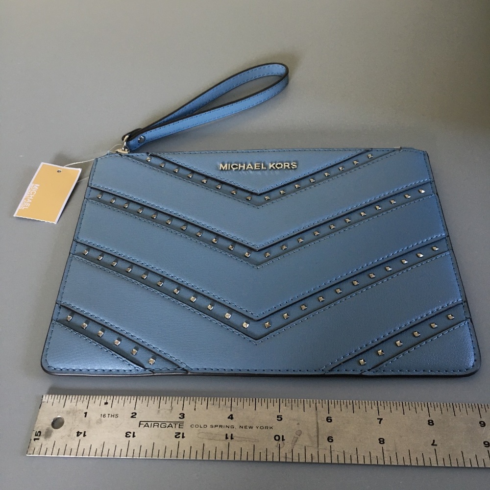 Michael Kors NEW Ellis Studded Clutch - Picture 3 of 7